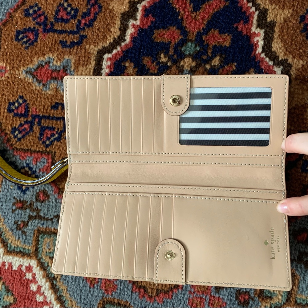 Kate Spade wallet - Picture 3 of 5